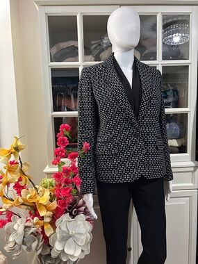 Anne Klein Black & White Textured Single-Button Blazer